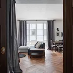 Wide&Bright two bedroom apartment