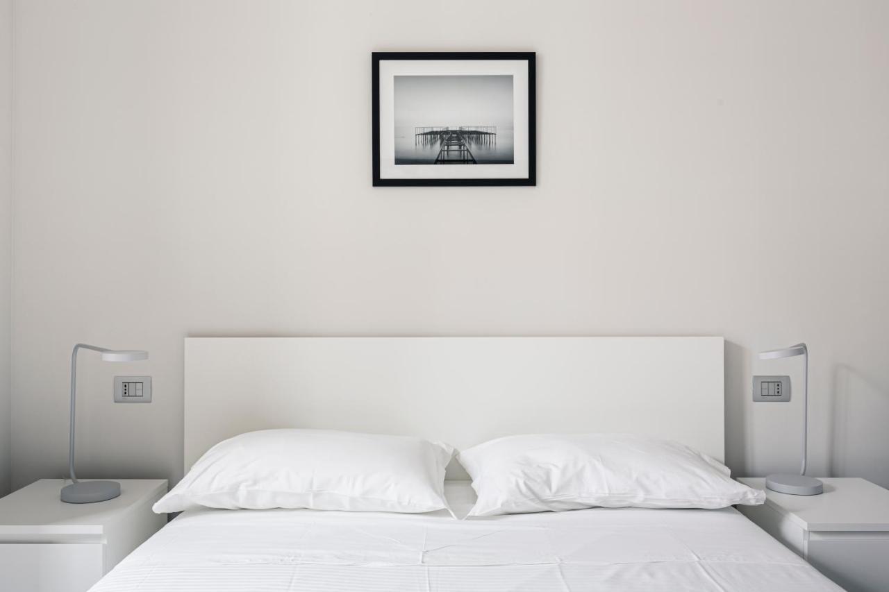 Wide&bright Two Bedroom *